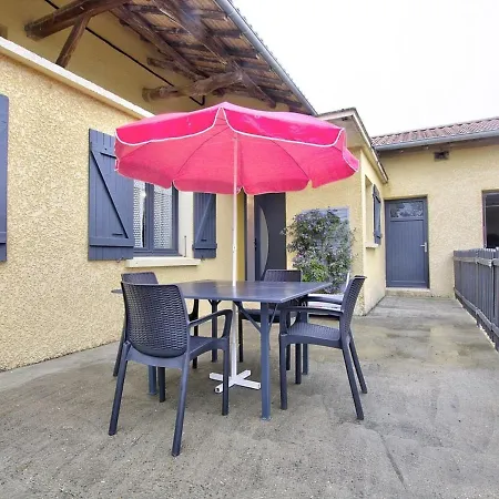 Sulignat, 5 Pieces, 6 Personnes - Fr-1-493-34 Holiday home *
